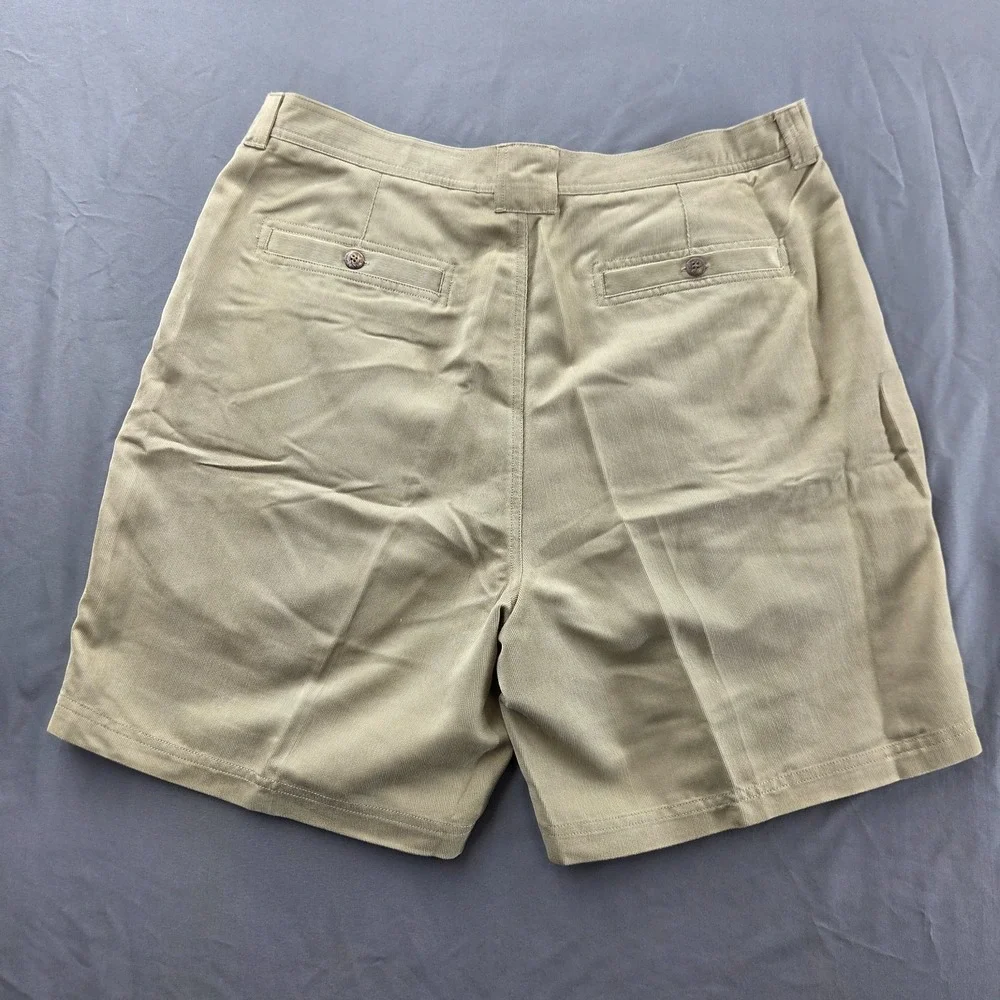 Linguine & Bob Mens 36 Beige Pleated Front Vintage Hong Kong Shorts